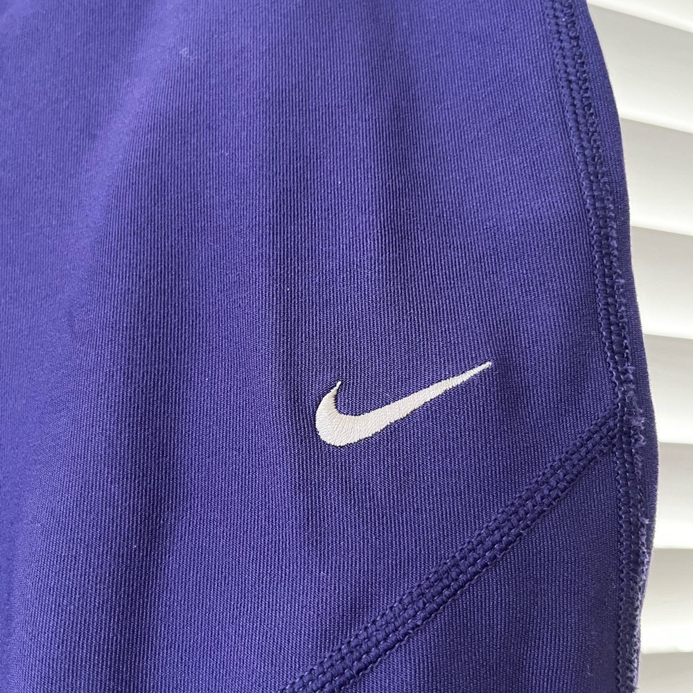 L, NIKE Dri-Fit athletic running capri’s with small pockets - Picture 5 of 17